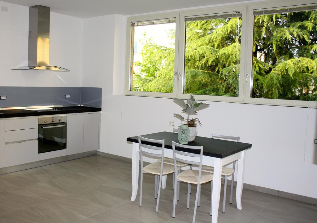 Gilda E Vesuvio Apartment Bergamo Cameră foto
